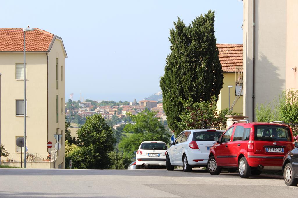 Ferienwohnung 4 Pini Ancona Exterior foto
